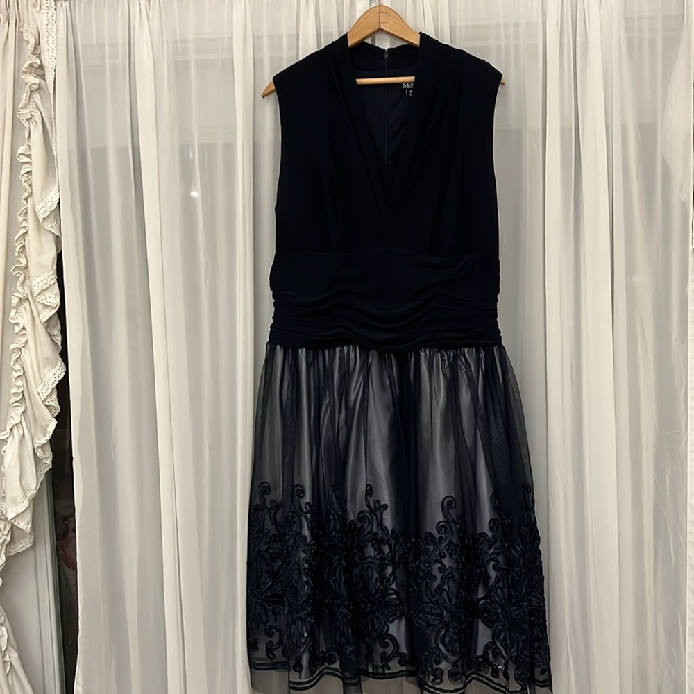 SL NY formal party dress. Size 18 W. Navy